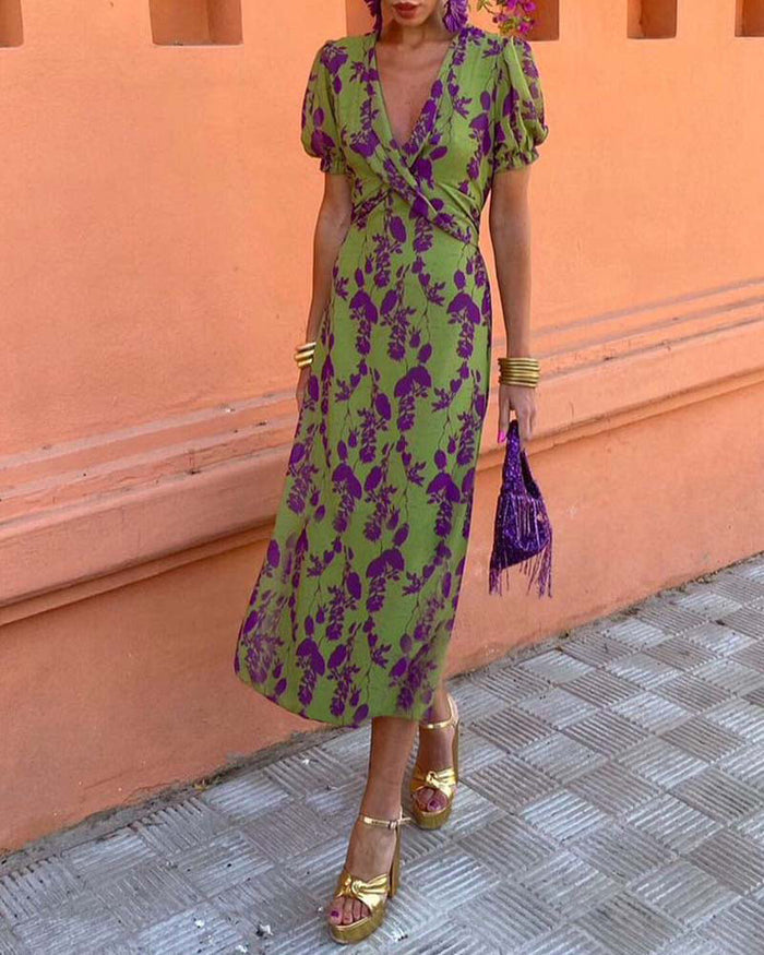 Abigail™ Chic Leaf Print V-Neck Dress