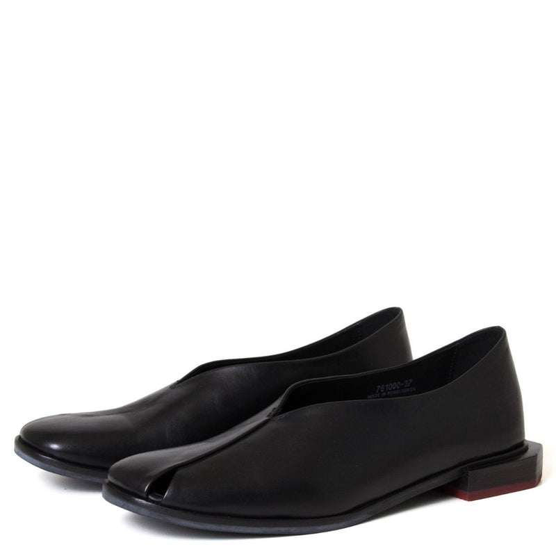 Akemi Women's Leather Slip-On