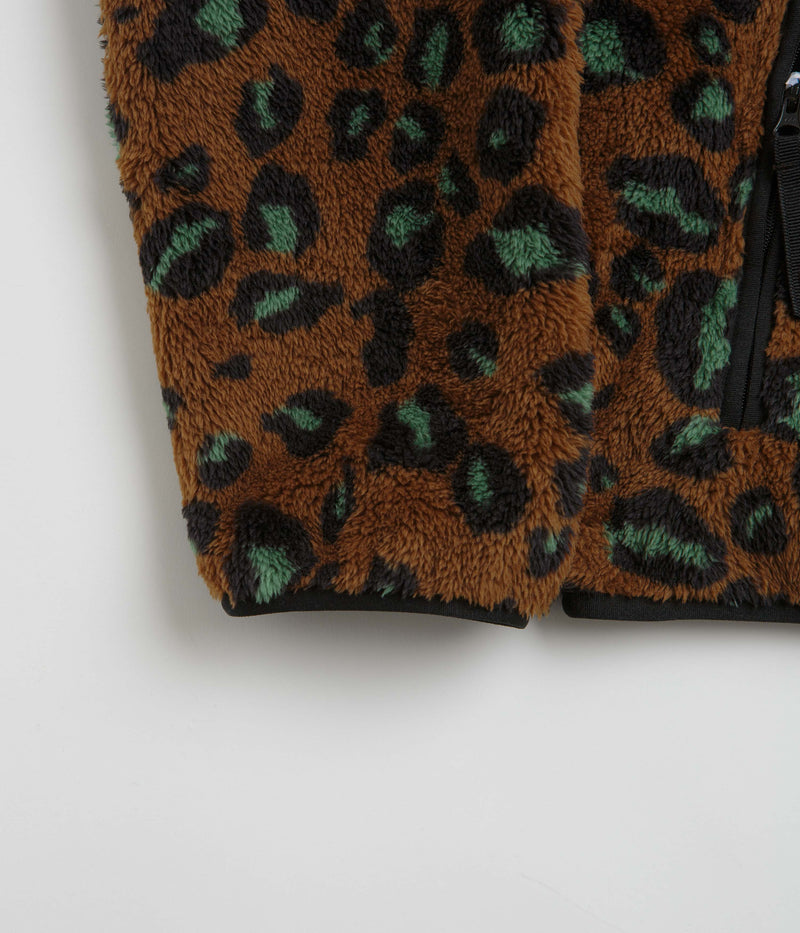 Carhartt Jebson Fleece in Camo Leo and Tamarind / Black