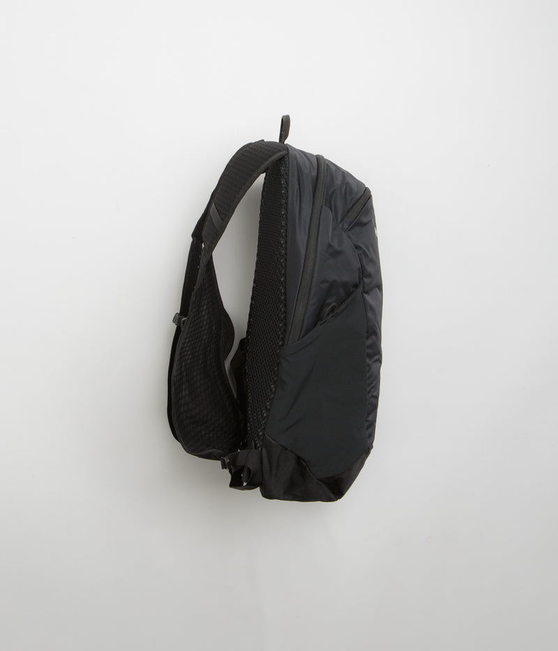 Columbia Blackcomb Ridge 18L Backpack in Black