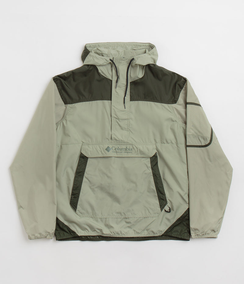 Columbia Challenger II Windbreaker Jacket in Safari and Greenscape