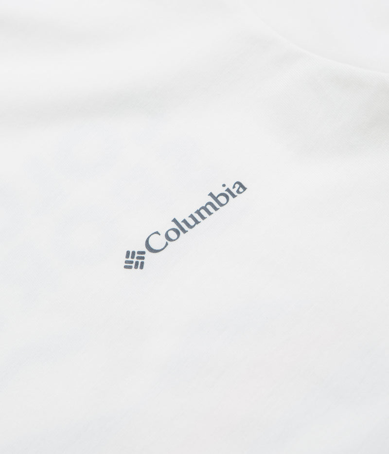 Columbia Explorers Canyon Back T-Shirt in White and Torn Moonscape