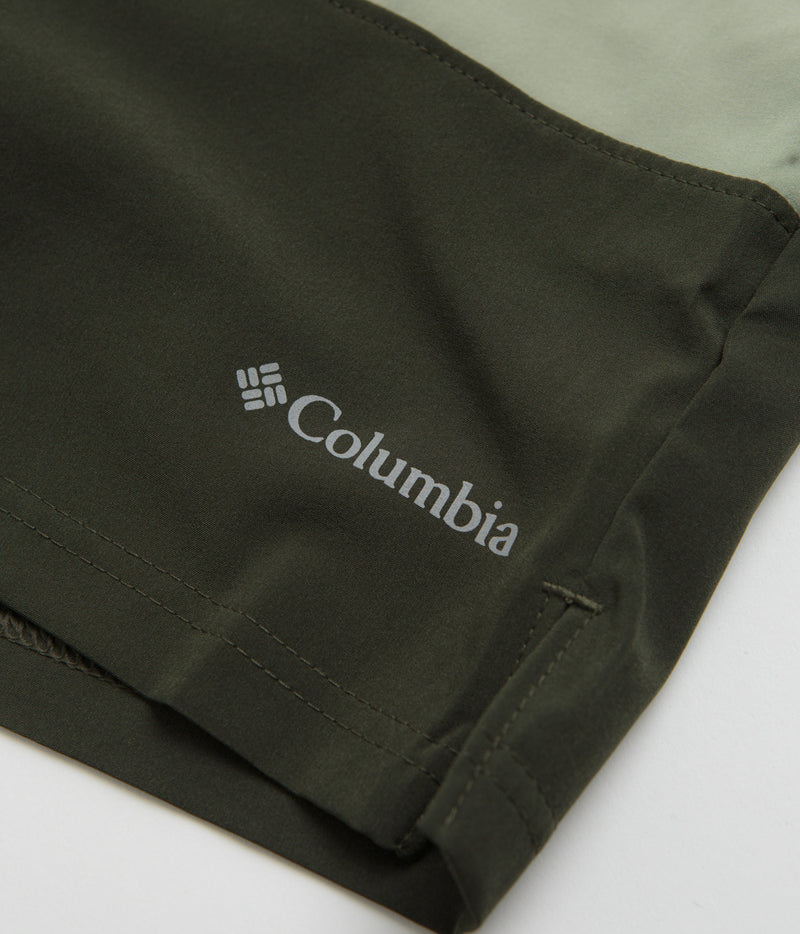 Columbia Hike Color Block Shorts in Safari and Greenscape