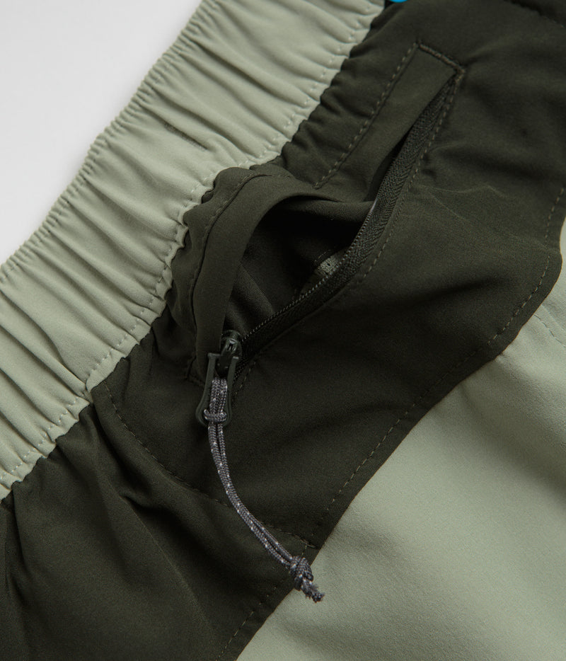 Columbia Hike Color Block Shorts in Safari and Greenscape