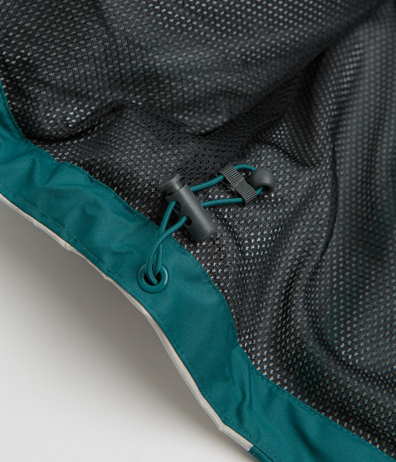 Columbia Inner Limits III Jacket in River Blue and Black / Dark Stone
