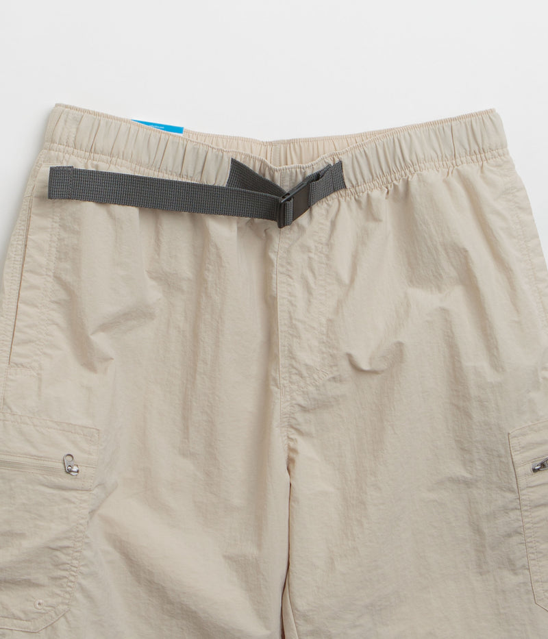Columbia Mountaindale Cargo Shorts in Dark Stone