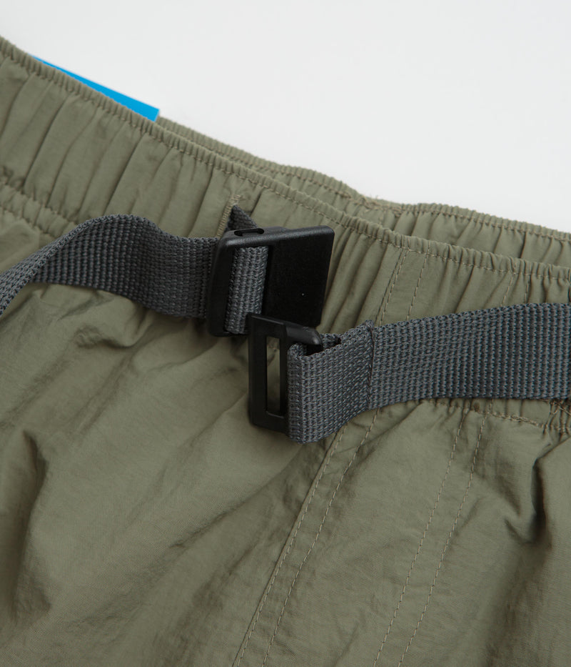 Columbia Mountaindale Cargo Shorts in Stone Green