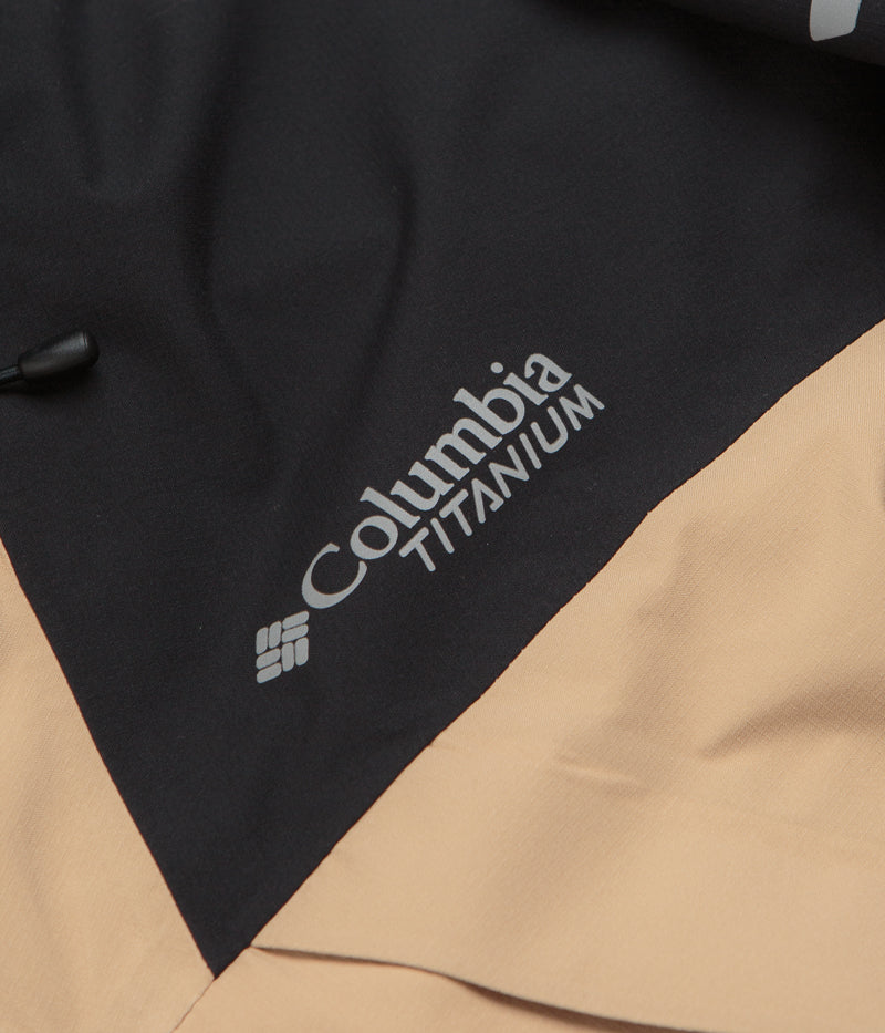 Columbia Northwest Explorer 3L Shell Jacket in Canoe and Black