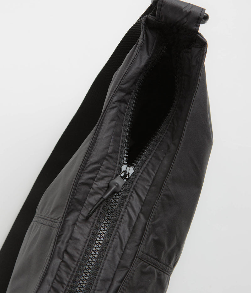 Dickies Unionville Crossbody Bag in Black