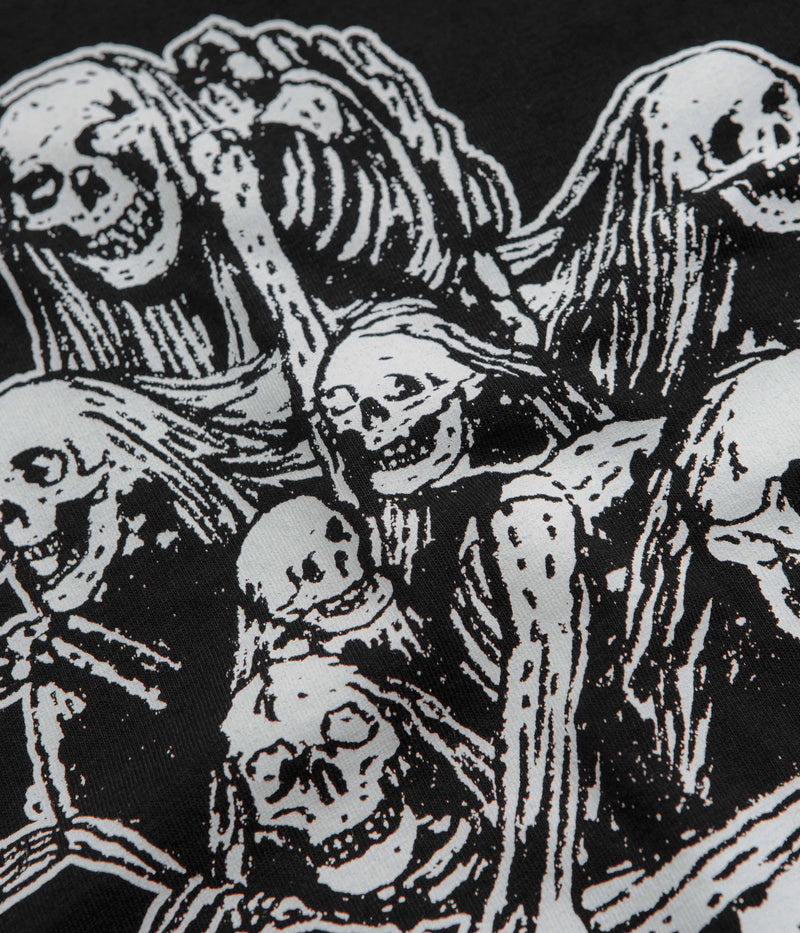Dungeon The Pit Long Sleeve T-Shirt in Black