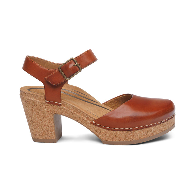Finley Closed Toe Heel #color_cognac