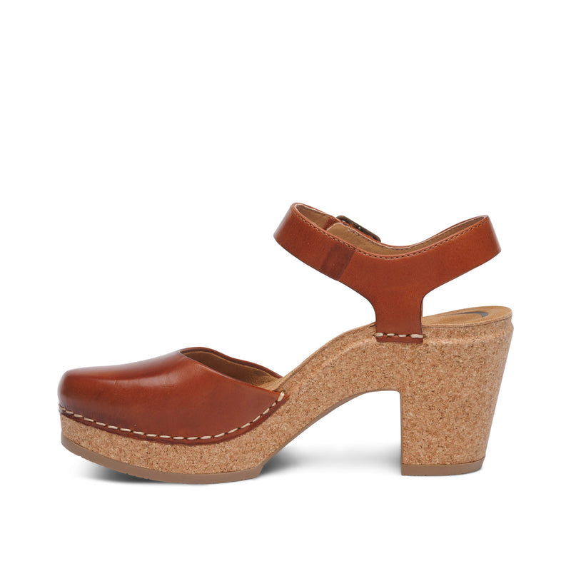 Finley Closed Toe Heel #color_cognac