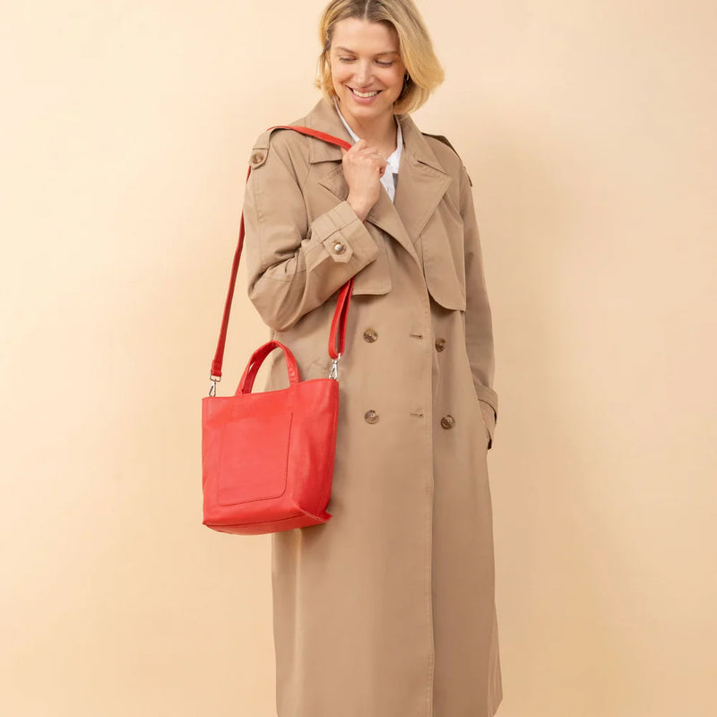 Fiona Medium Leather Crossbody