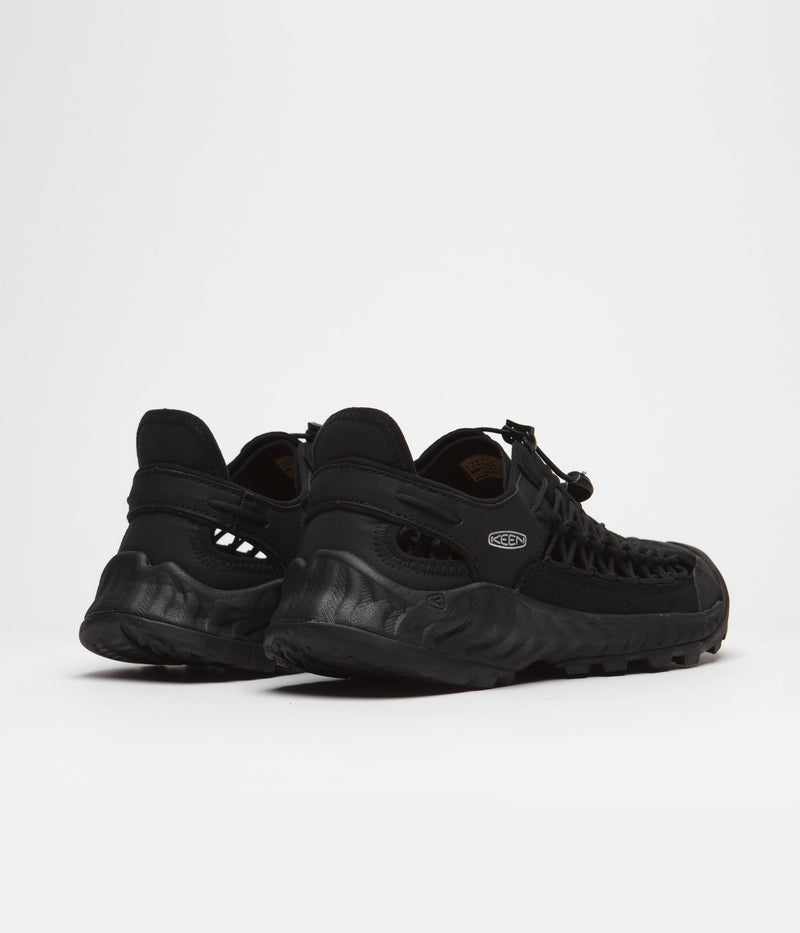Keen Uneek NXIS Shoes in Triple Black and Black