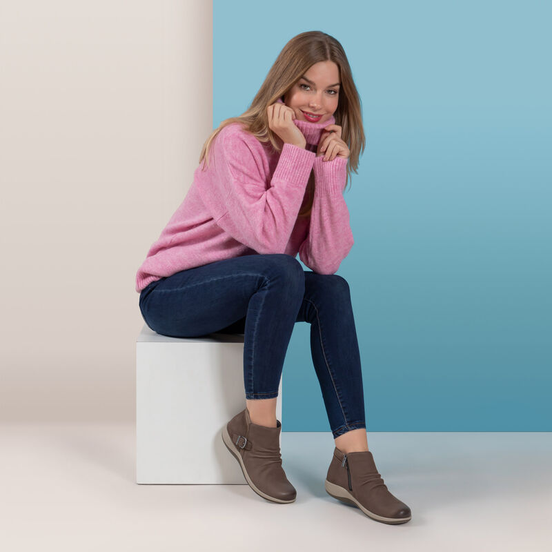 Luna Arch Support Boot #color_charcoal