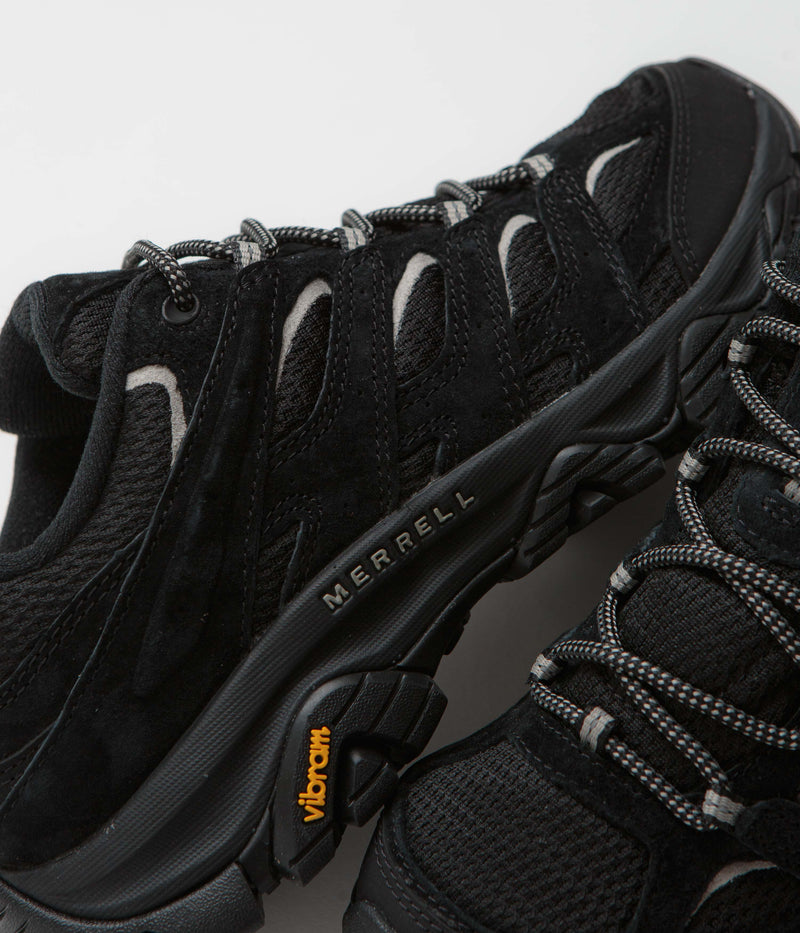 Merrell Moab 3 Shoes in Black and Paloma