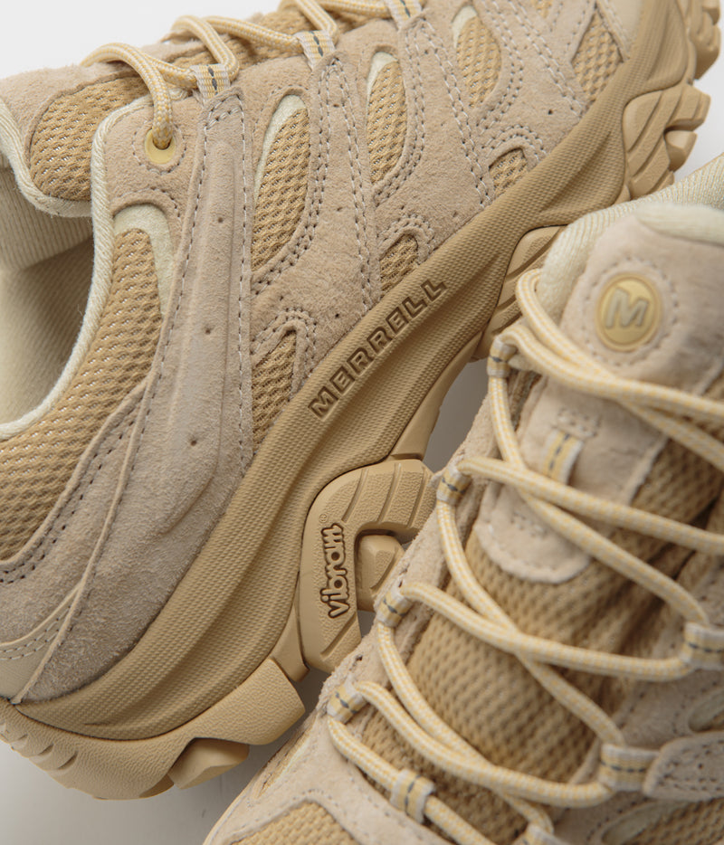 Merrell Moab 3 Shoes in Latte