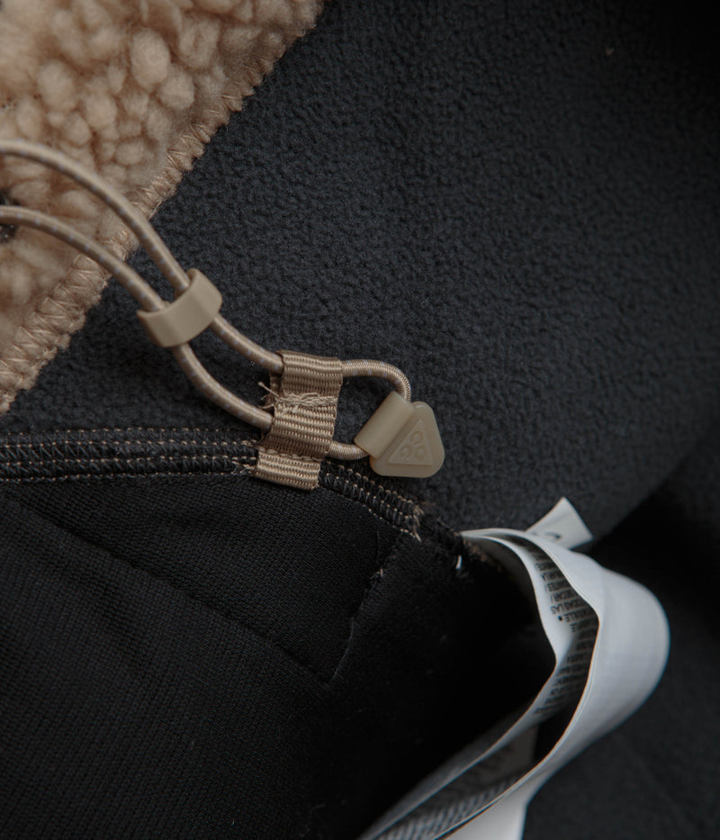 Nike ACG Canwell Glacier Fleece in Khaki and Summit White