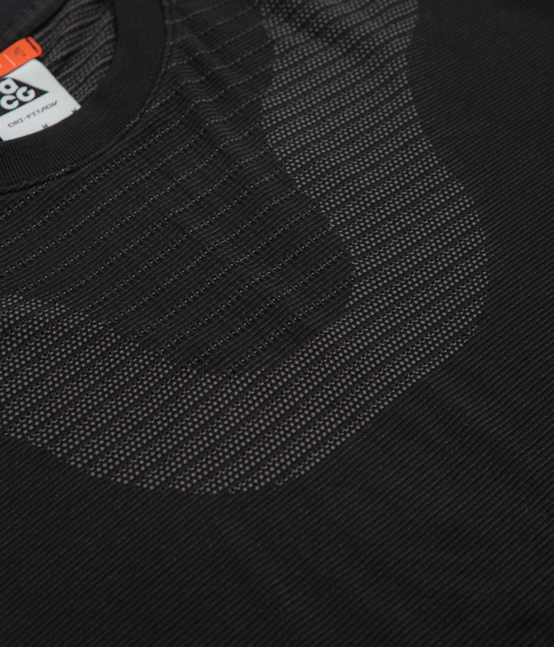 Nike ACG Delta River Long Sleeve T-Shirt in Black and Cool Grey
