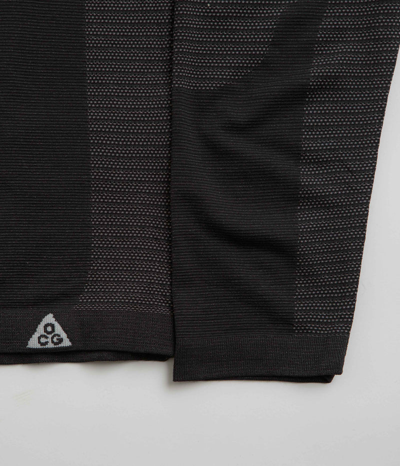 Nike ACG Delta River Long Sleeve T-Shirt in Black and Cool Grey