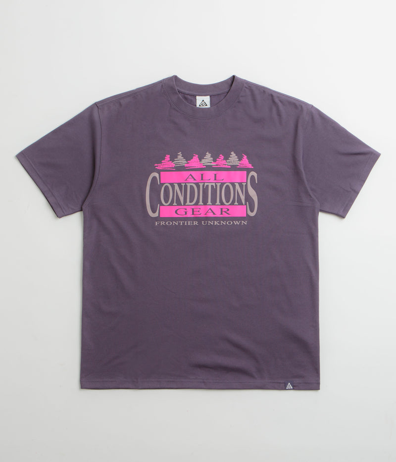 Nike ACG Frontier T-Shirt in Dark Raisin