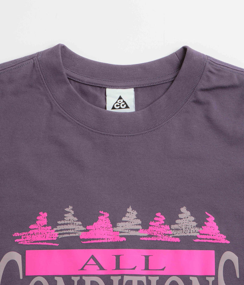 Nike ACG Frontier T-Shirt in Dark Raisin