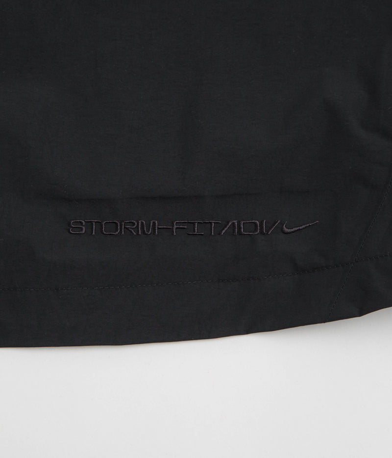 Nike ACG Morpho Rain Jacket in Black and Black / Summit White