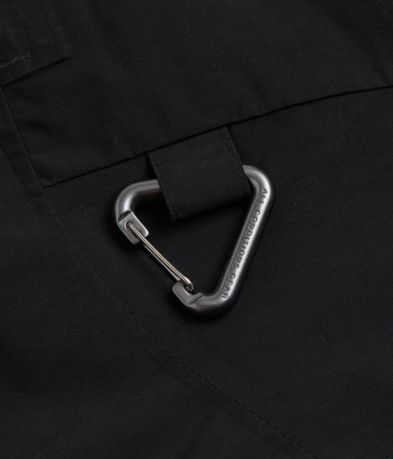 Nike ACG Morpho Rain Jacket in Black and Black / Summit White