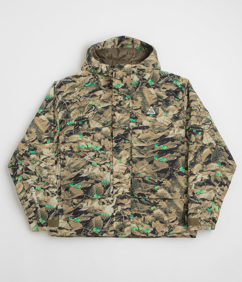 Nike ACG Skull Peak Full Zip Jacket in Parachute Beige and Summit White