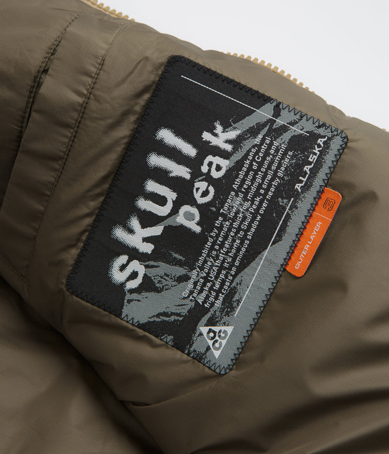 Nike ACG Skull Peak Full Zip Jacket in Parachute Beige and Summit White