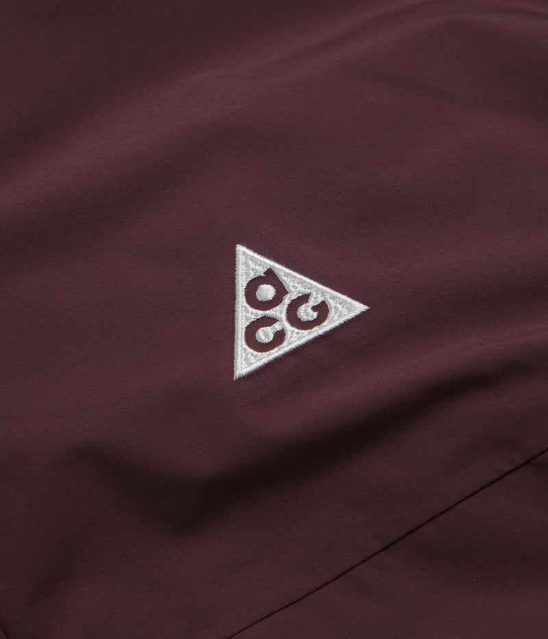 Nike ACG Skull Peak Jacket in Burgundy Crush and Beyond Pink / Summit White