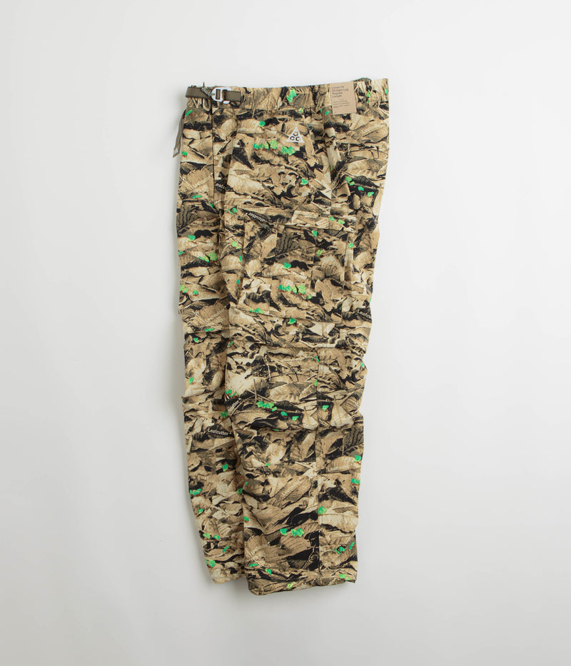 Nike ACG Smith Summit Cargo Pants in Parachute Beige and Sequoia / Summit White