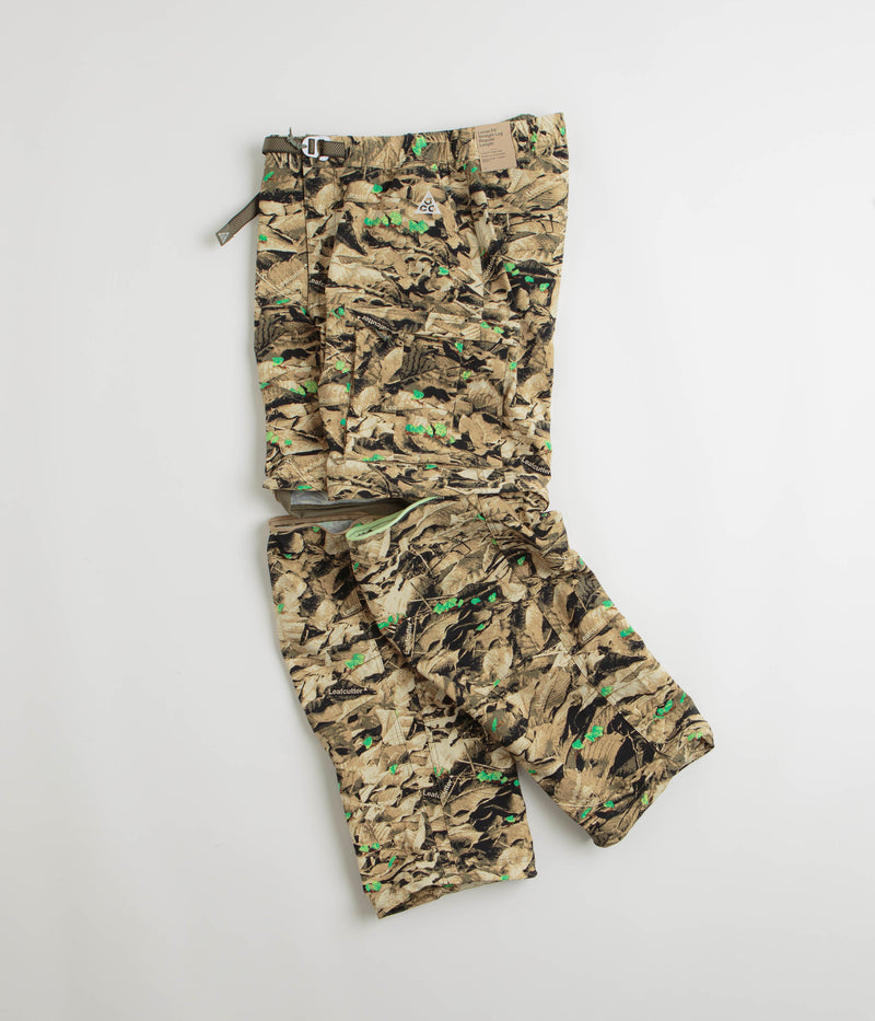 Nike ACG Smith Summit Cargo Pants in Parachute Beige and Sequoia / Summit White