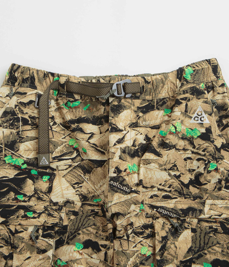 Nike ACG Smith Summit Cargo Pants in Parachute Beige and Sequoia / Summit White