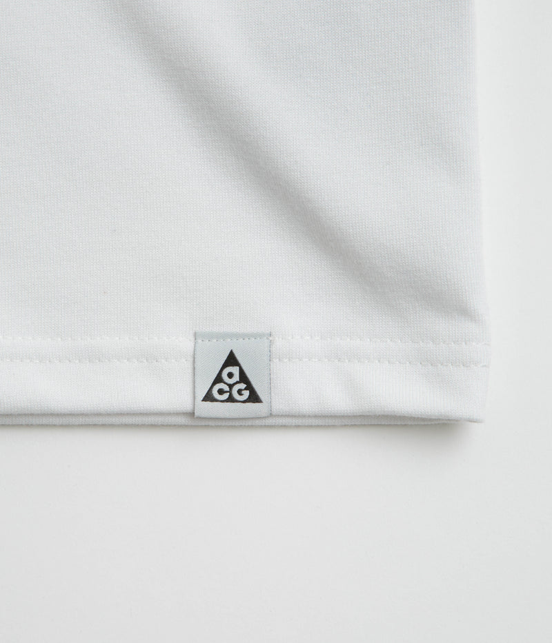 Nike ACG Walk Tree T-Shirt in Summit White