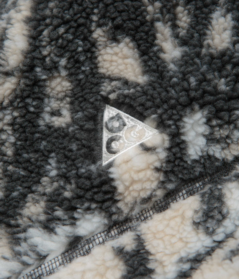 Nike ACG Womens Canwell Glacier Fleece in Light Orewood Brown and Black / Summit White