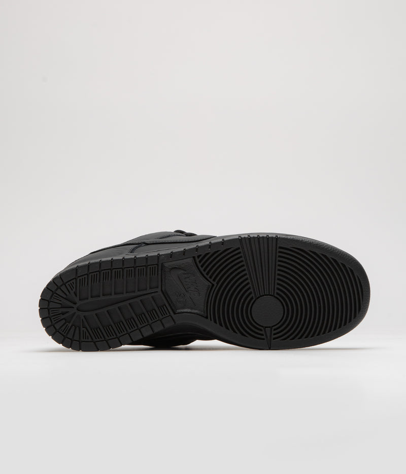 Nike SB Orange Label Dunk Low Pro Shoes in Black and Black and Black - Black