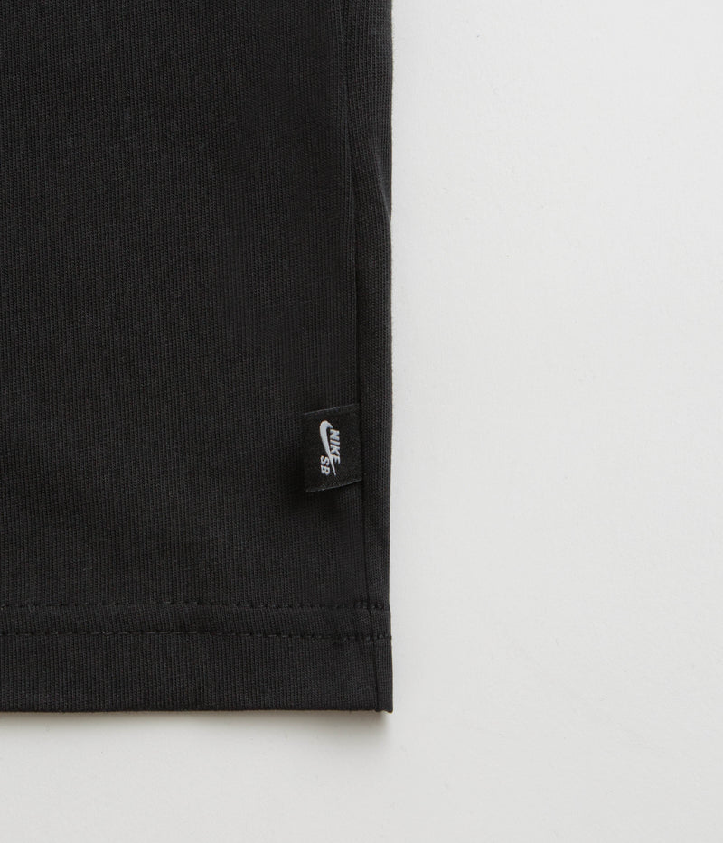 Nike SB Republique T-Shirt in Black