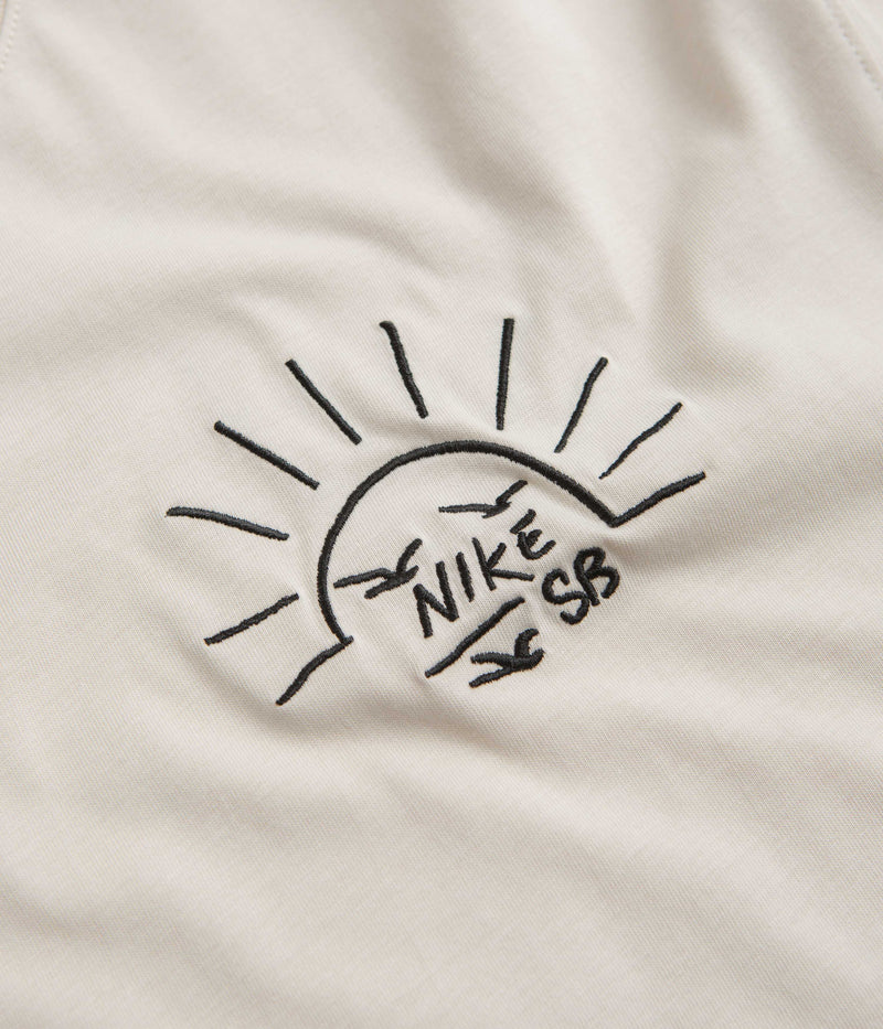Nike SB Train Moniker T-Shirt in Light Orewood Brown