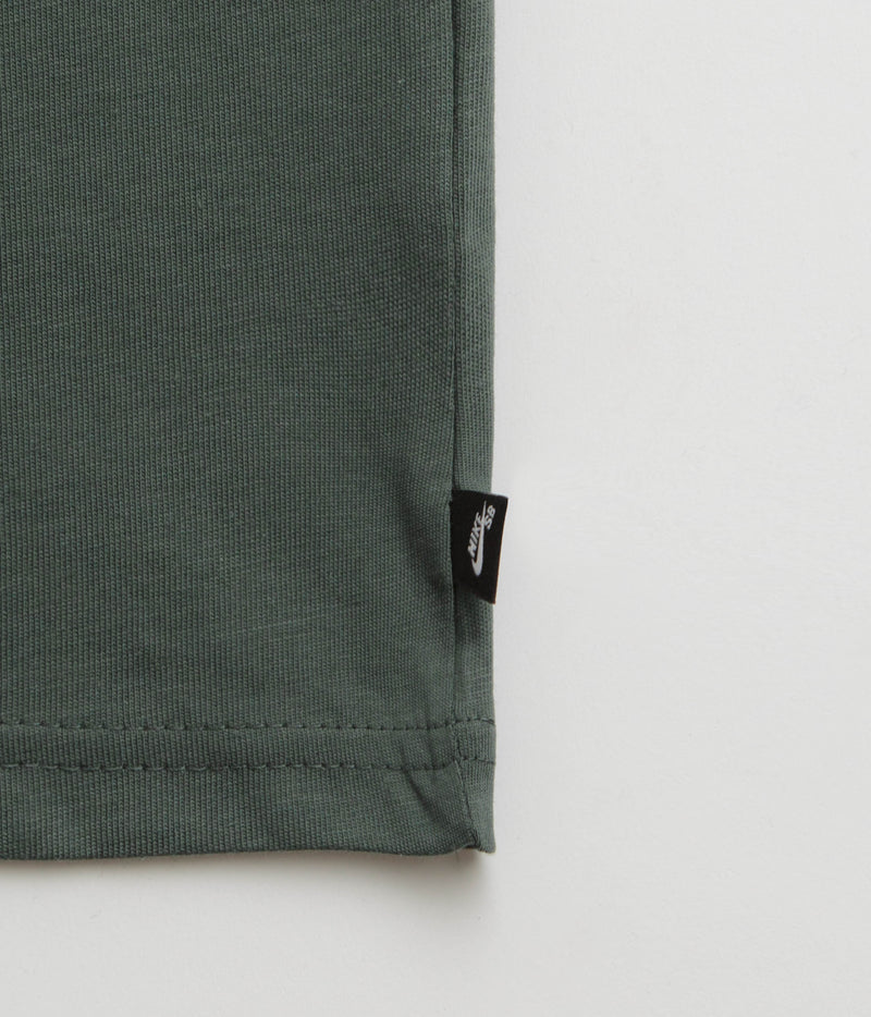 Nike SB Train Moniker T-Shirt in Vintage Green