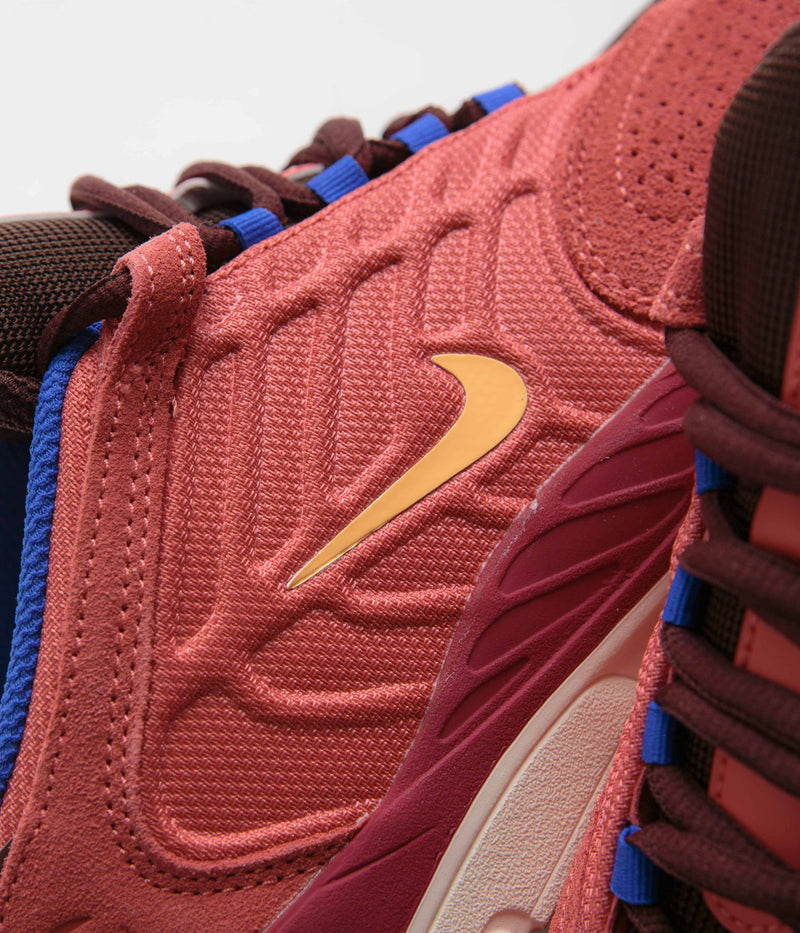 Nike SB Vertebrae Shoes in Adobe and Melon Tint and Earth - Noble Red