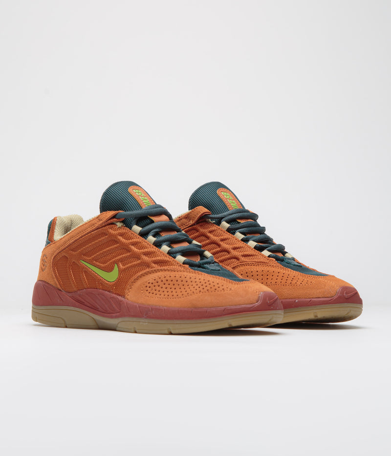 Nike SB Vertebrae TE Shoes in Dark Russet and Pear and Desert Orange