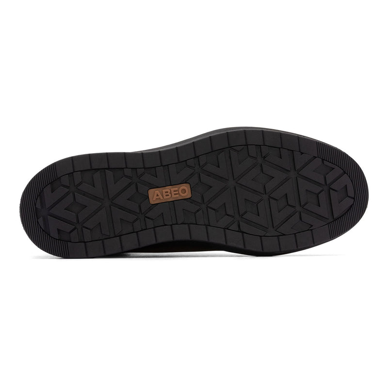 Passage Lace Up