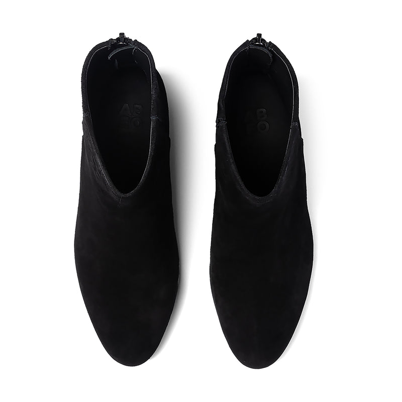 orthopedic shoe