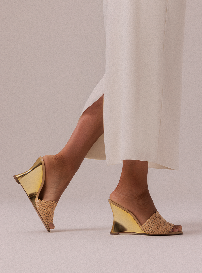 Renata Sandal Sandals U/26
