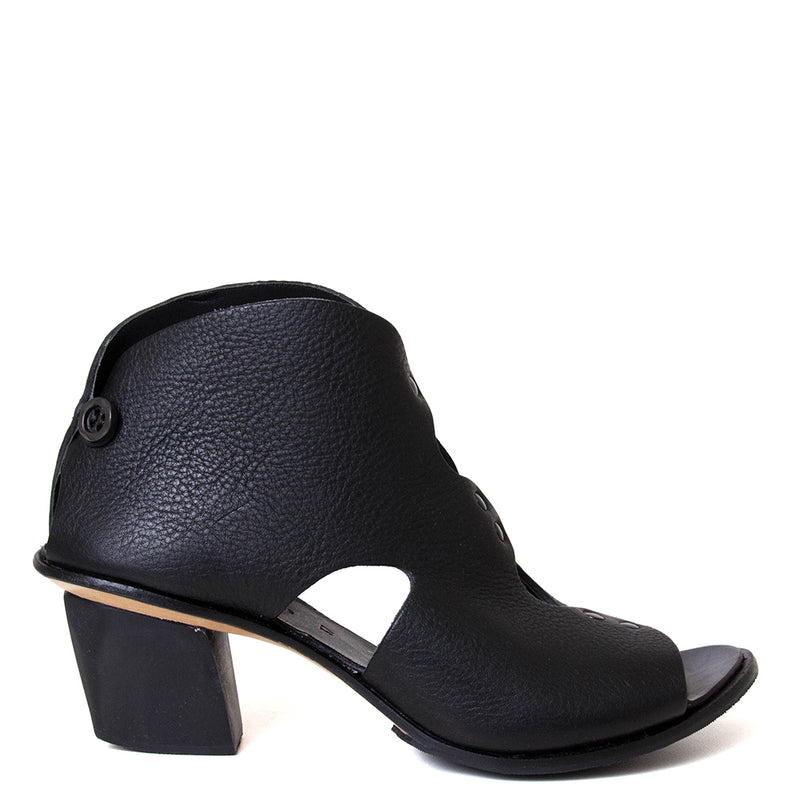 Research Women's Heeled Leather Sandal