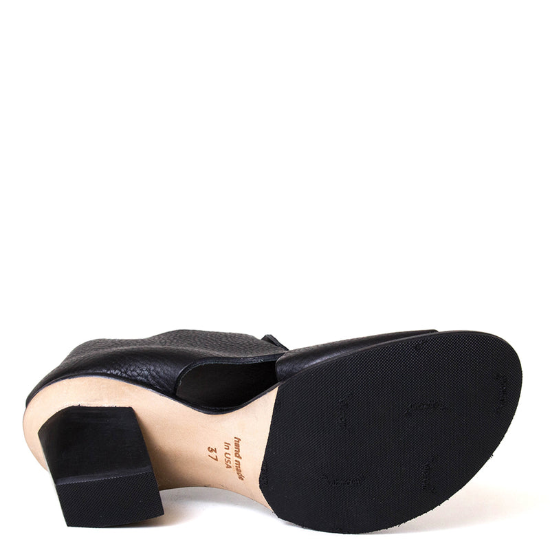 Research Women's Heeled Leather Sandal