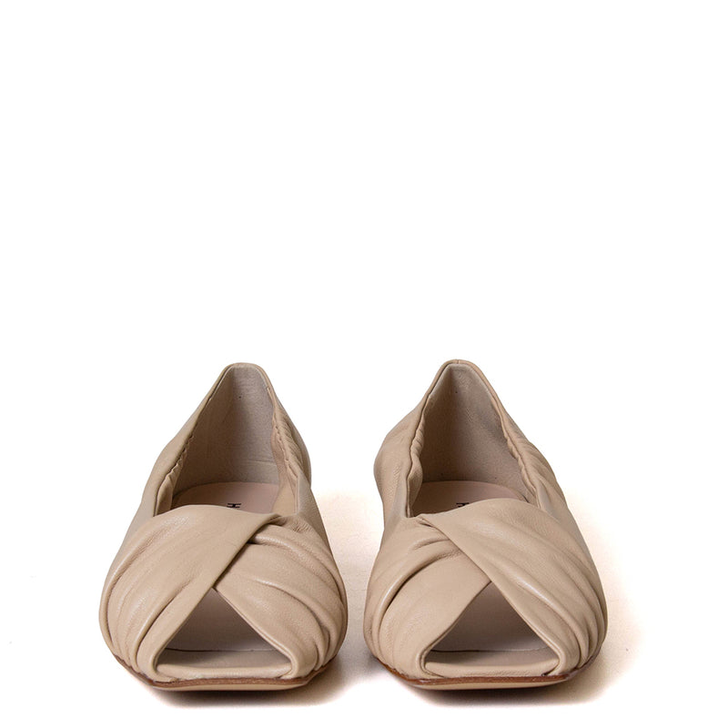 Sami 01 Women's Leather Flat