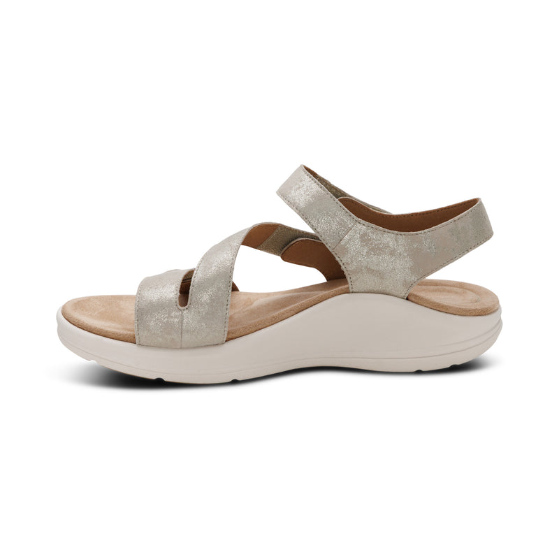 Savannah Adjustable Quarter Strap Sandal #color_champagne