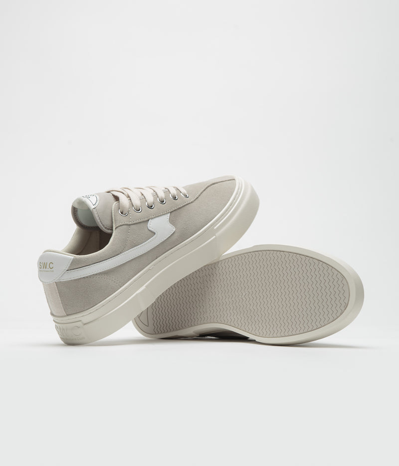 Stepney Workers Club Dellow S-Strike Cup Shoes in Light Grey and White